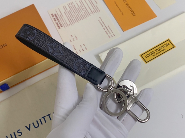 ブランドキーホルダー背面デザイン